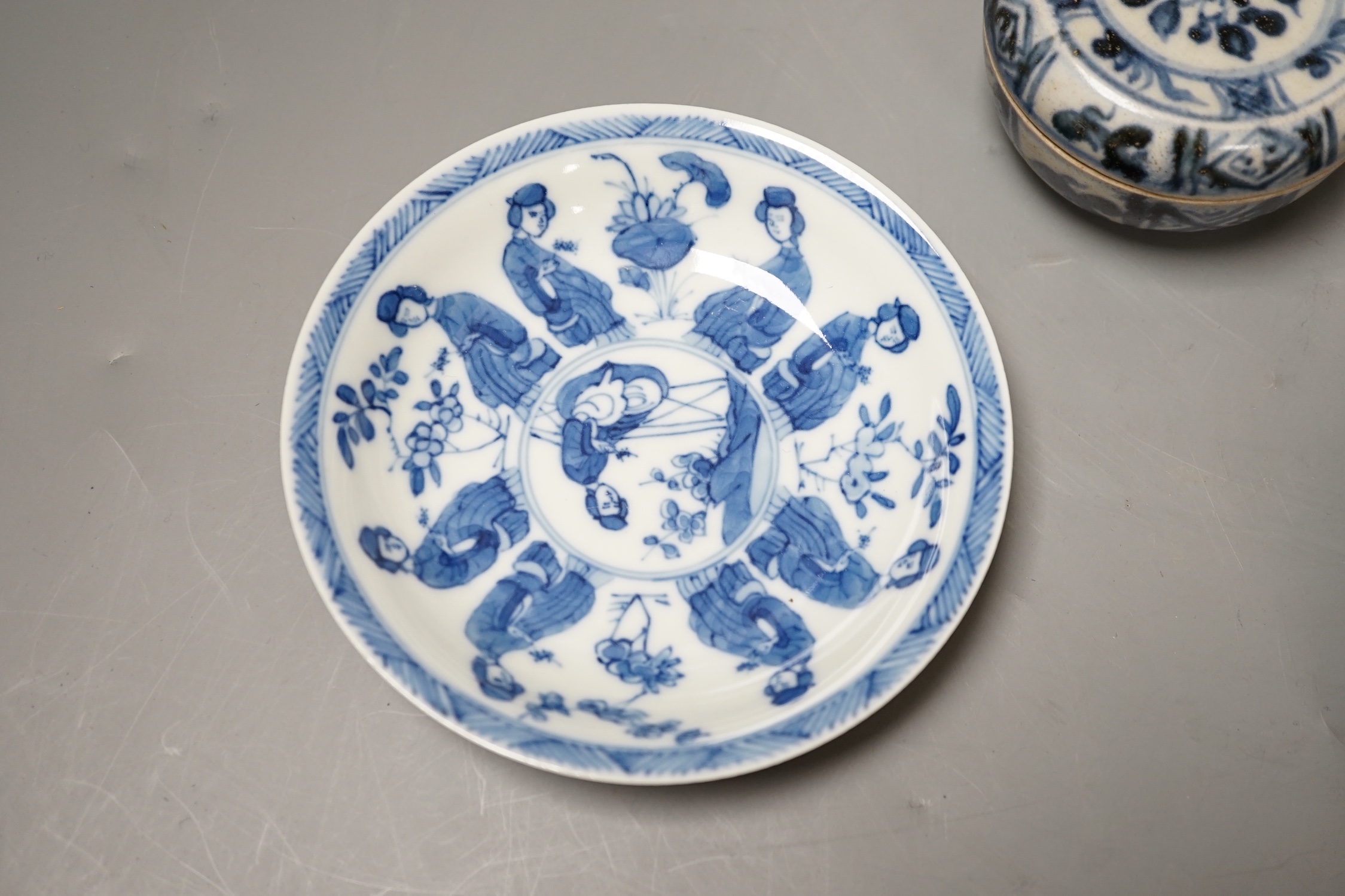 A Japanese Edo period Imari vase, 22. 5 cm, two 19th-century Chinese blue and white baluster vases, an Annamese blue and white box and cover, a Chinese famille rose plates and a blue and white dish